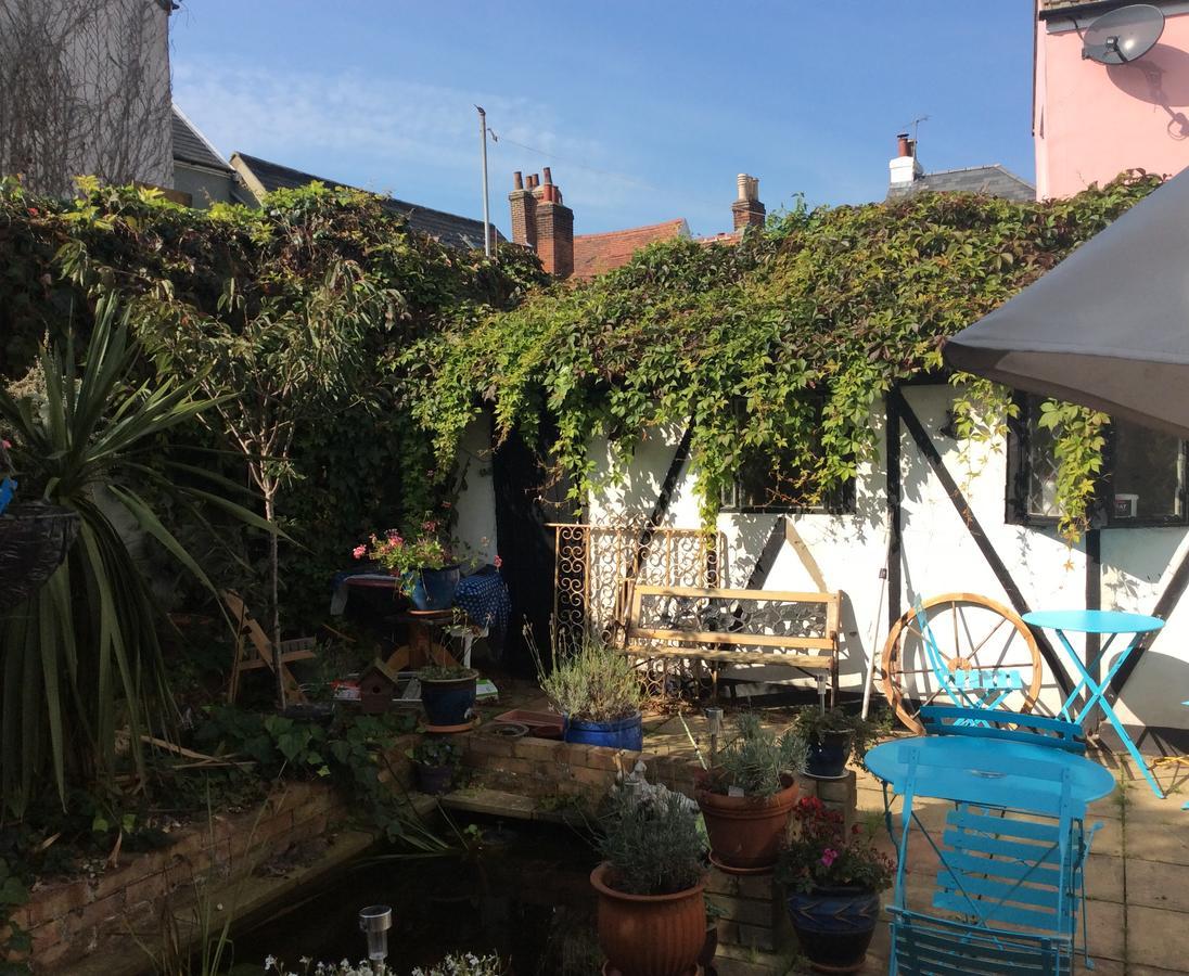 Swanhouse Bed and Breakfast Harwich Buitenkant foto